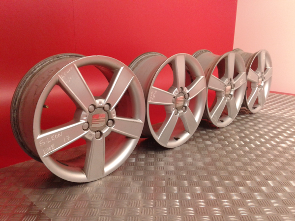 Conjunto de jantes SEAT Leon (1P1)