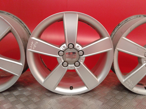 Conjunto de jantes SEAT Leon (1P1) Imagem-2