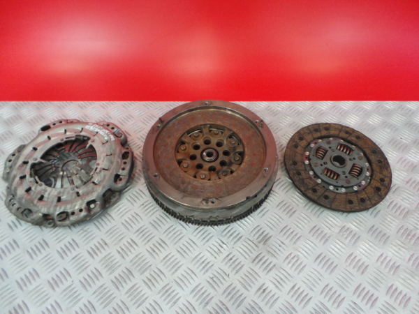 Volante motor MERCEDES-BENZ Sprinter 3,5-t (906) Imagem-2