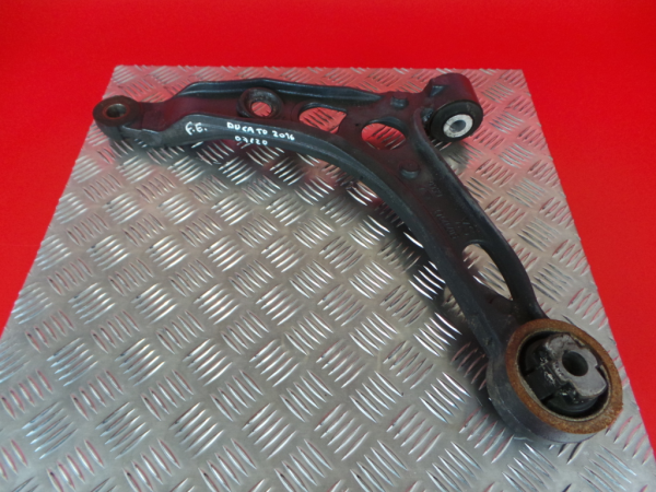 Braço de suspensão frente esquerdo FIAT Ducato (250_, 290_)