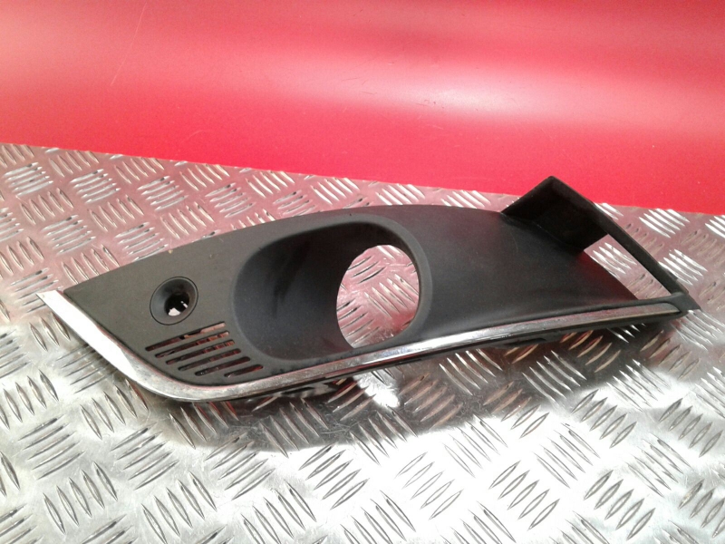 Front grille RENAULT Megane IV (B9A/M_)