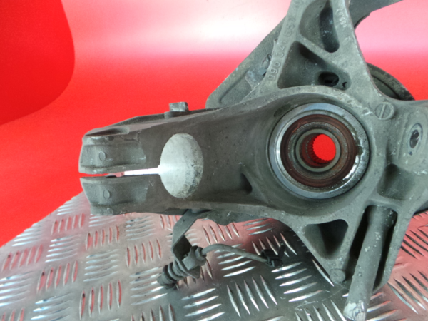 Right rear steering knuckle PORSCHE Boxster (986) Imagem-1