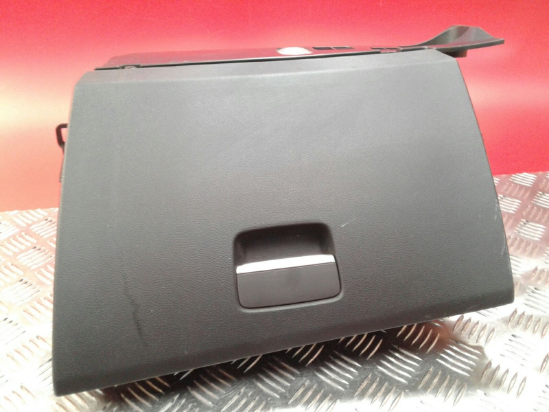Glove Box / Compartment MERCEDES-BENZ Classe A (W176)