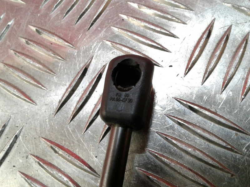 Ammortizzatore Bagagliaio FORD Focus III Imagem-1