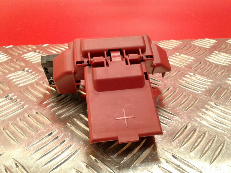 Botón / interruptor electromecánico NISSAN Qashqai II (J11)