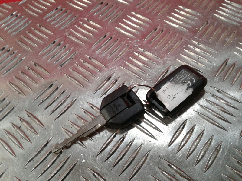 Commande MITSUBISHI Canter (FB7, FB8, FE7, FE8) VII Imagem-1