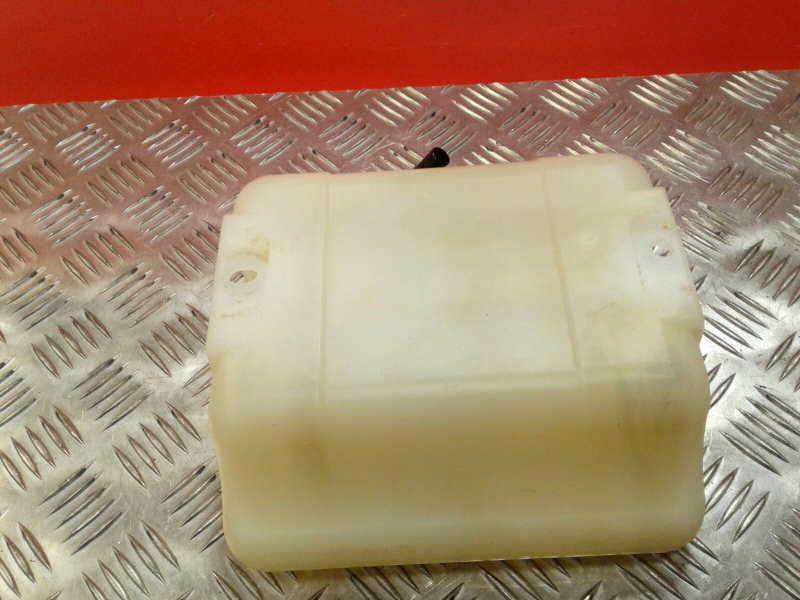 Réservoir générique MITSUBISHI Canter (FB7, FB8, FE7, FE8) VII Imagem-2