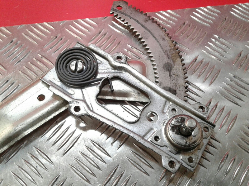 Moteur lève-vitre arrière Droite MITSUBISHI Canter (FB7, FB8, FE7, FE8) VII Imagem-1