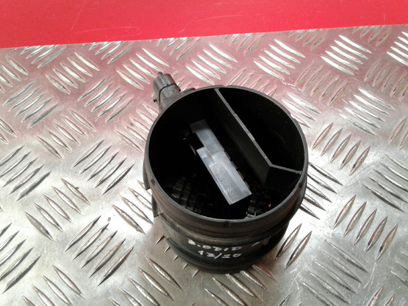 Débitmètre d'air massique (MAF) MITSUBISHI Canter (FB7, FB8, FE7, FE8) VII Imagem-1