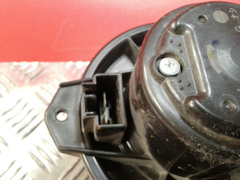 Moteur de chauffage MITSUBISHI Canter (FB7, FB8, FE7, FE8) VII Imagem-2