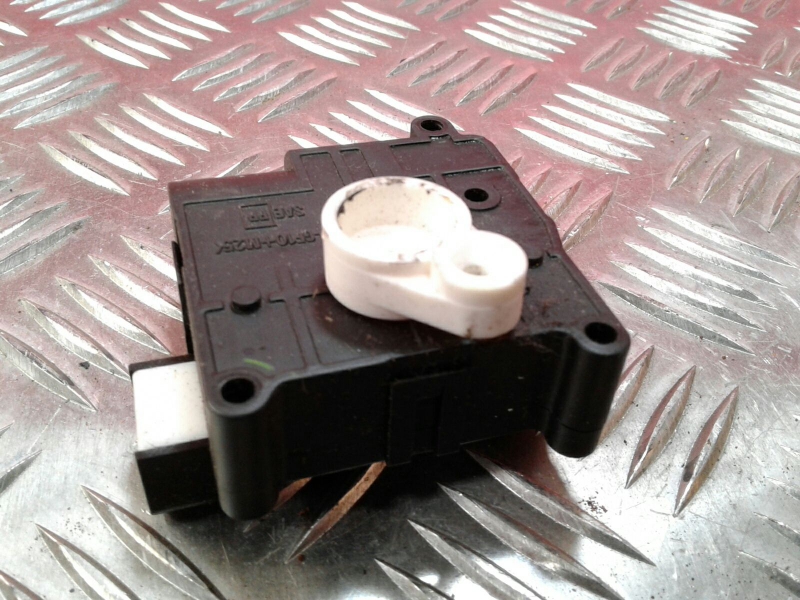 Actionneur MITSUBISHI Canter (FB7, FB8, FE7, FE8) VII