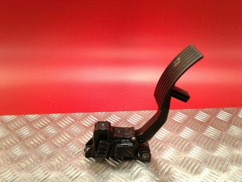 Pédale d'accélérateur MITSUBISHI Canter (FB7, FB8, FE7, FE8) VII