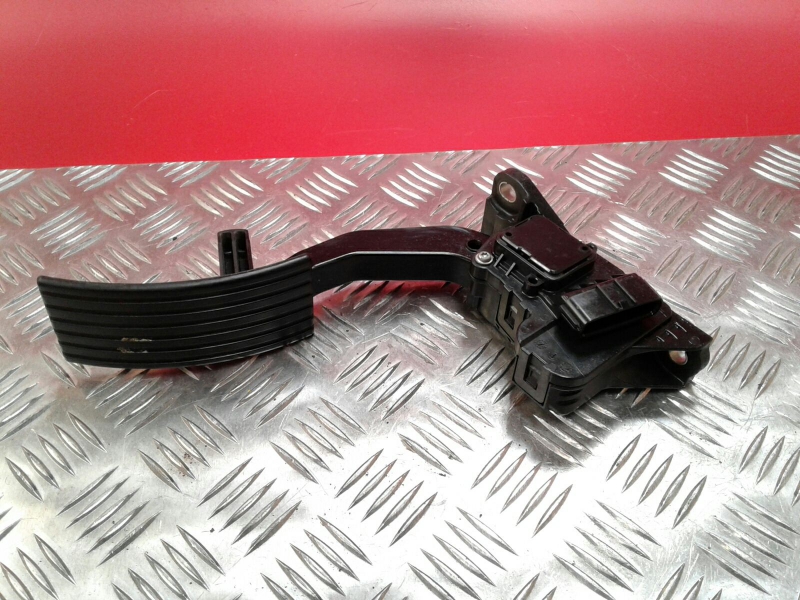 Pédale d'accélérateur MITSUBISHI Canter (FB7, FB8, FE7, FE8) VII Imagem-3