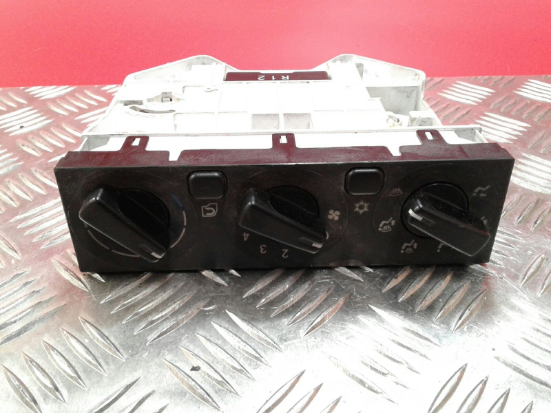 Commande chauffage MITSUBISHI Canter (FB7, FB8, FE7, FE8) VII