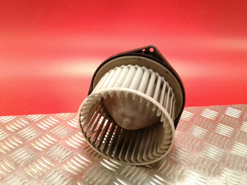 Moteur de chauffage MITSUBISHI Canter (FB7, FB8, FE7, FE8) VII