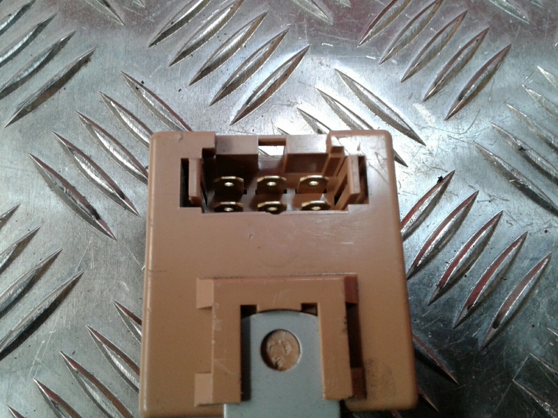 Bouton / interrupteur électromécanique  MITSUBISHI Canter (FB7, FB8, FE7, FE8) VII Imagem-3