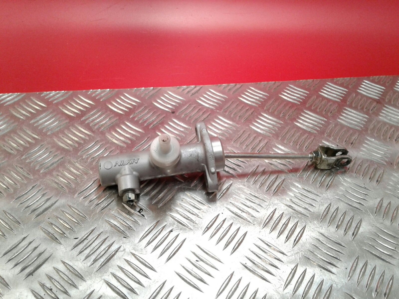 Pompe d'embrayage MITSUBISHI Canter (FB7, FB8, FE7, FE8) VII