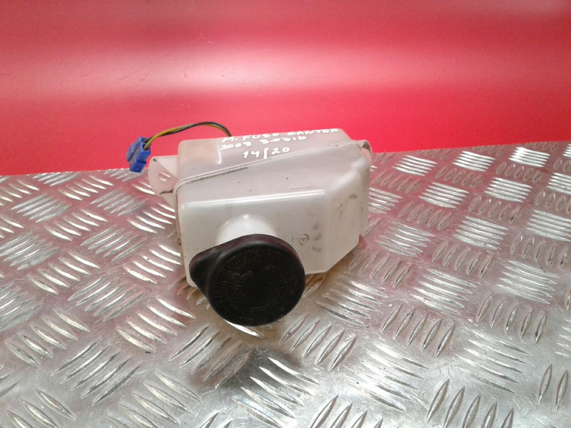 Réservoir générique MITSUBISHI Canter (FB7, FB8, FE7, FE8) VII