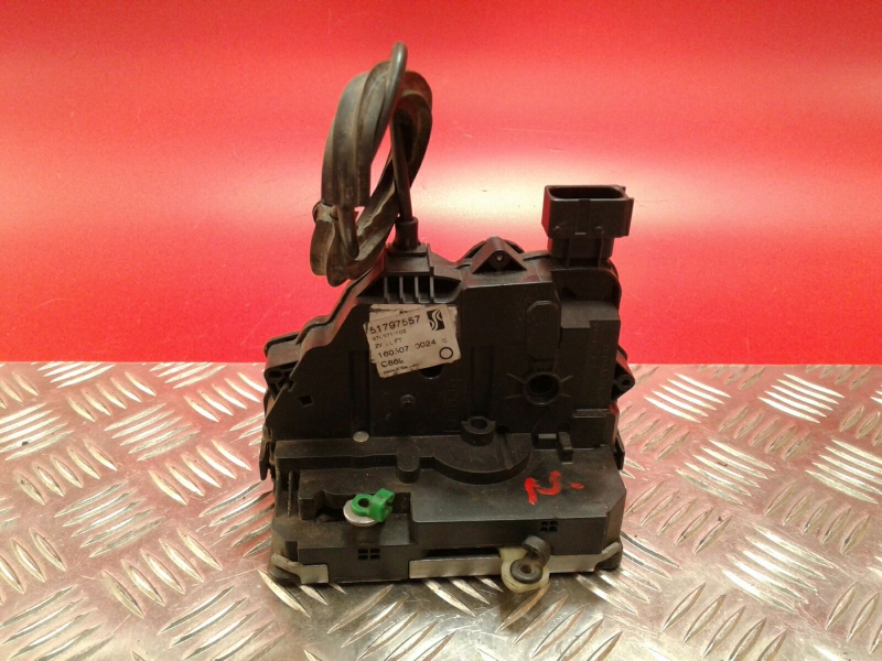 Serratura / chiusura porta anteriore sinistro FIAT Grande Punto (199_)