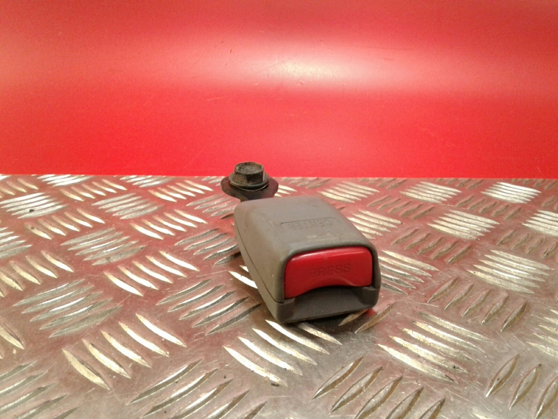 Prétensionneur de ceinture avant Droite MITSUBISHI Canter (FB7, FB8, FE7, FE8) VII