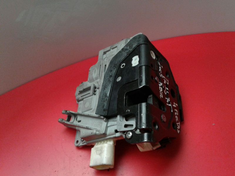 Front Right Door Lock VOLKSWAGEN Passat (3C2) Imagem-2