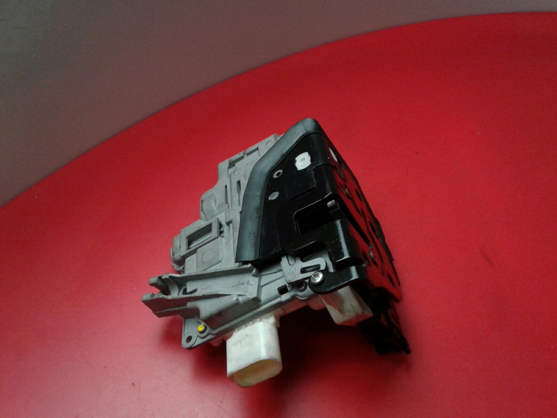 Front Right Door Lock VOLKSWAGEN Passat (3C2) Imagem-3