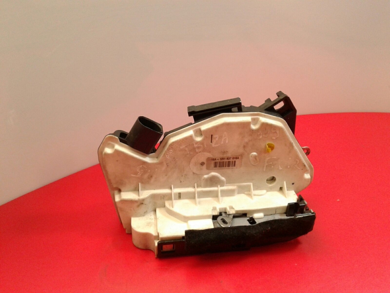 Front Right Door Lock SEAT Ibiza IV (6J5, 6P1)