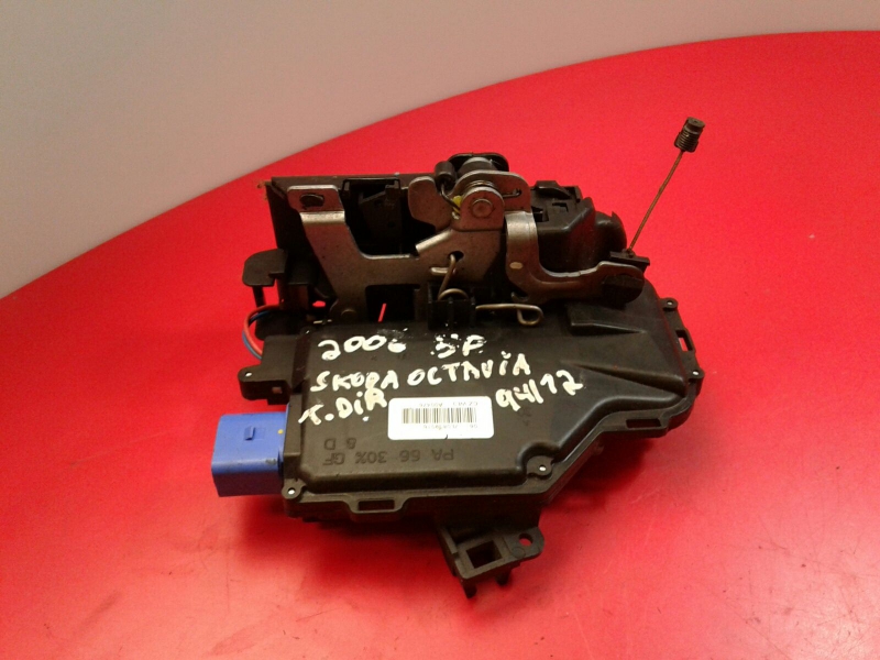 Fechadura / fecho porta trás direito SKODA Octavia II Hatchback (1Z3)