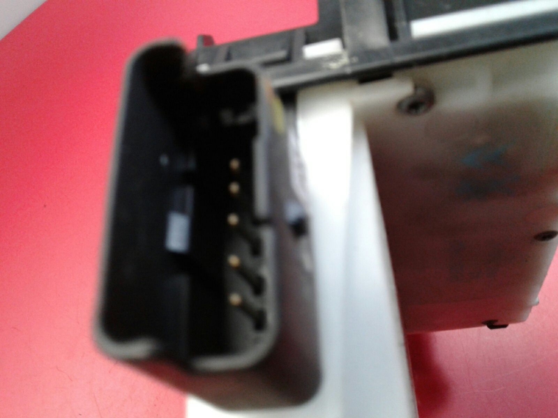 Front Right Door Lock PEUGEOT 208 Imagem-1