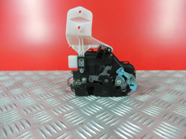 Front Right Door Lock VOLKSWAGEN Caddy III (2K, 2C) Imagem-1