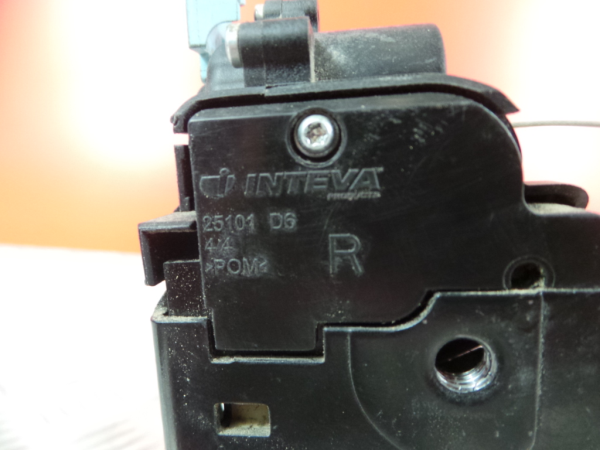 Front Right Door Lock VOLKSWAGEN Caddy III (2K, 2C) Imagem-5