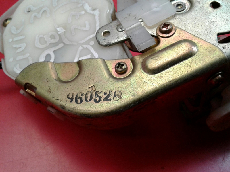 Serratura / chiusura porta Anteriore Destro HONDA Civic VI Hatchback (EJ_, EK_) Imagem-4