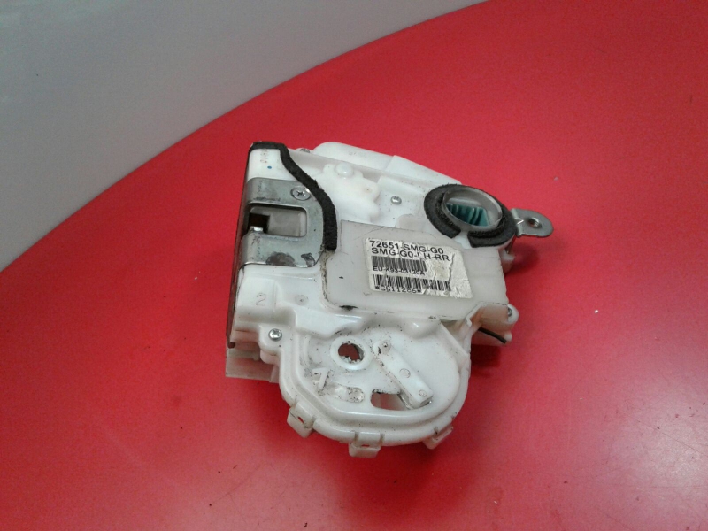 Serratura / chiusura posteriore Sinistra HONDA Civic VIII Hatchback (FN_, FK_) Imagem-1