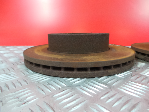 Right front brake disc OPEL Movano B Furgão (X62) Imagem-1