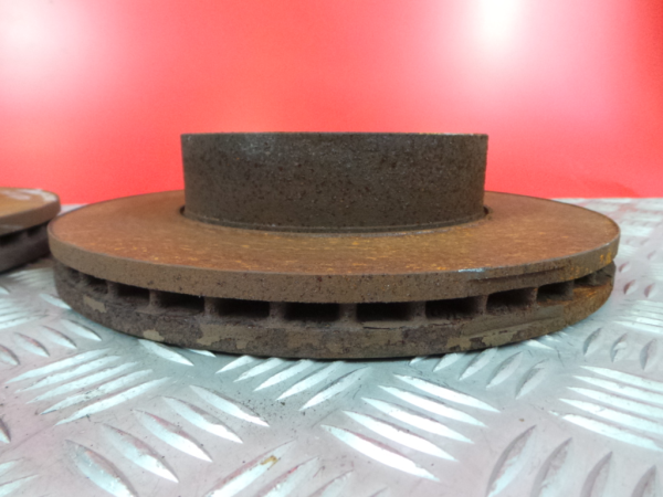 Right front brake disc OPEL Movano B Furgão (X62) Imagem-2