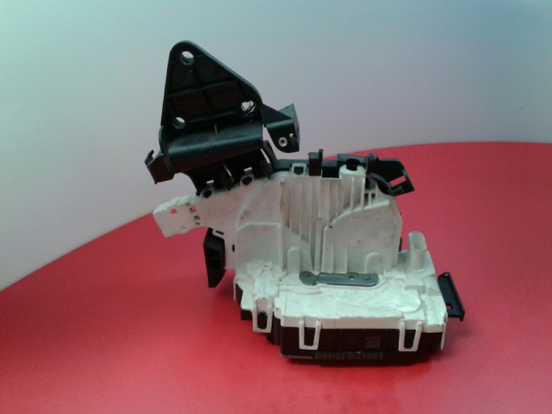 Cerradura / cierre puerta trasera izquierda MERCEDES-BENZ Classe C (W204)