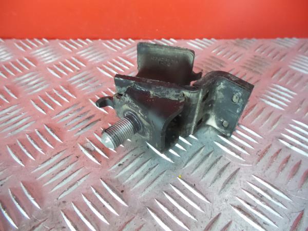 Support De Boîte MITSUBISHI Canter (FB7, FB8, FE7, FE8) VII Imagem-1