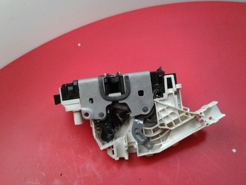 Cerradura / cierre puerta trasera derecha MERCEDES-BENZ Classe C (W204) Imagem-2