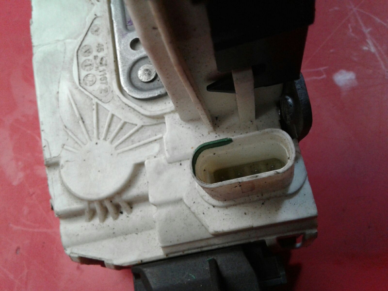 Rear Left Door Lock MERCEDES-BENZ Classe C (W204) Imagem-1