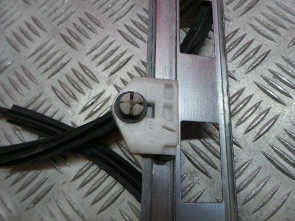 Left front window regulator OPEL Movano B Furgão (X62) Imagem-3