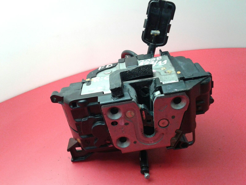 Front Right Door Lock RENAULT Clio III (BR0/1, CR0/1) Imagem-3