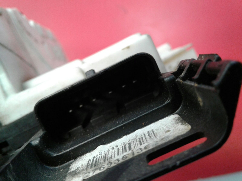 Cerradura / cierre puerta delantero derecho PEUGEOT 3008 I (0U_) Imagem-1