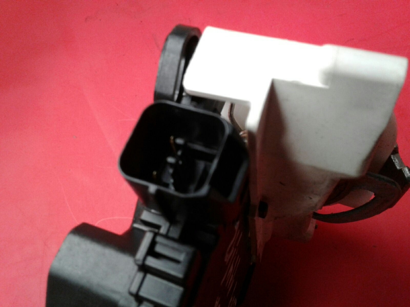 Serrure Avant Droite MITSUBISHI Lancer VIII Sedan (CY_A, CZ_A) Imagem-1