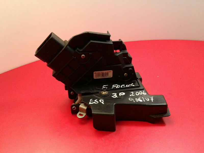 Serratura / chiusura porta anteriore sinistro FORD Focus II (DA_)