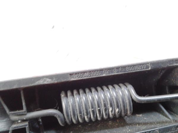 Brazo de limpiaparabrisas delantero derecho PEUGEOT 3008 I (0U_) Imagem-4