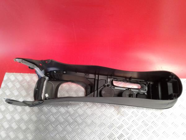 Center console  NISSAN Juke (F15) Imagem-4