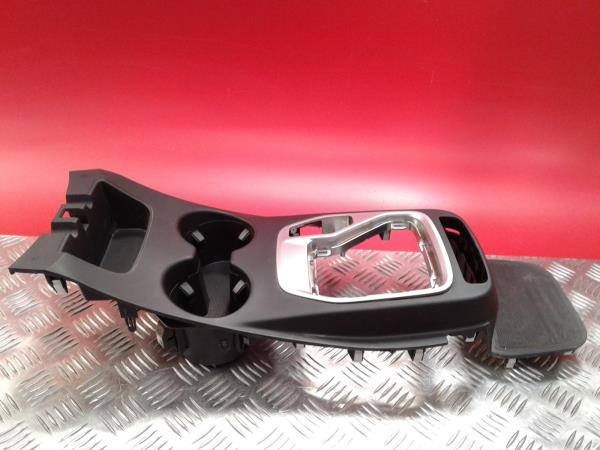 Center console  HYUNDAI Santa Fé III (DM)