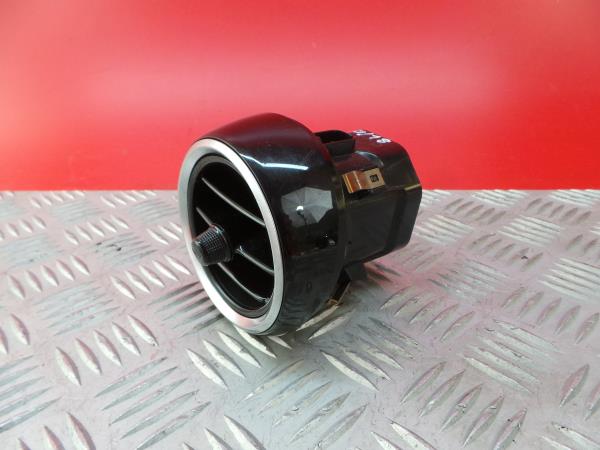Diffuser / air vent MERCEDES-BENZ GLC (X253) Imagem-1