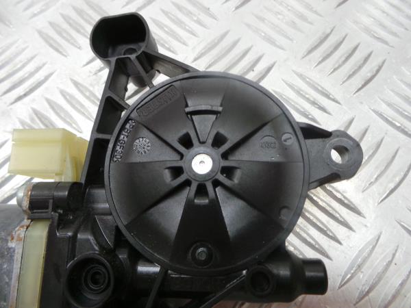 Motore alzacristallo anteriore destro VOLKSWAGEN Golf VII Variant (BA5, BV5) Imagem-3