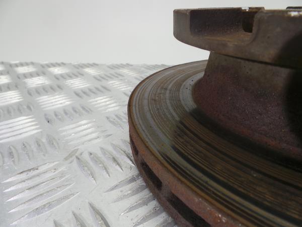 Disque de frein avant Droite MITSUBISHI Canter (FB7, FB8, FE7, FE8) VII Imagem-2